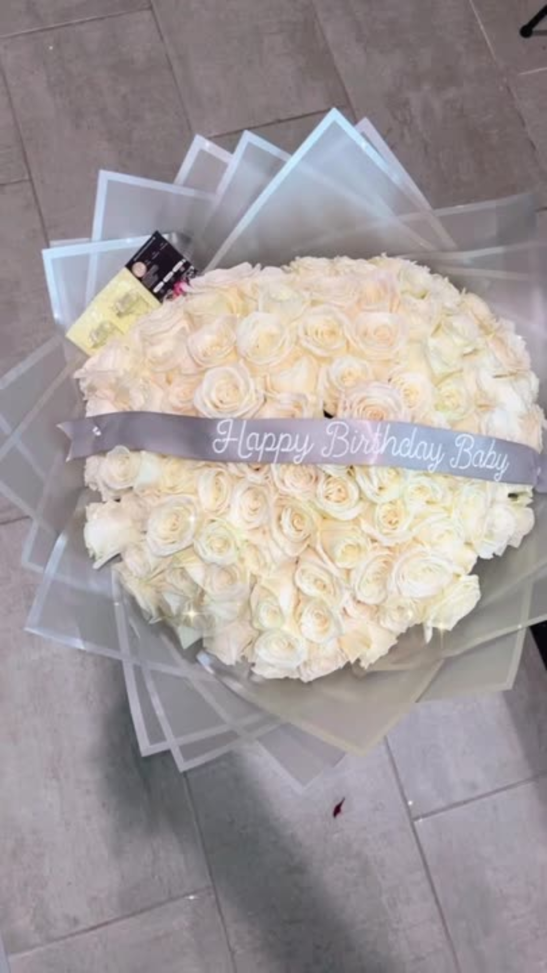 100 Roses